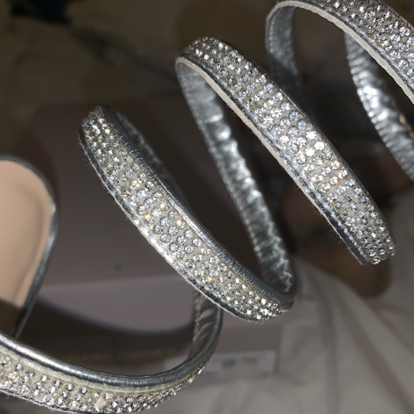 PrettyLittleThing Silver Jewel Diamanté Heel - Picture 6 of 6